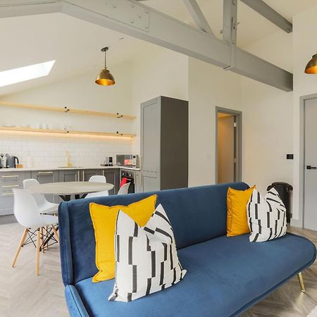 Goodstay Apartments By Urban Space Barry Ngoại thất bức ảnh